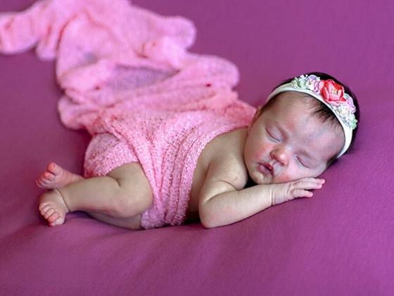 Newborn Retouching before and after example